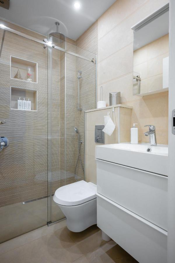 Apartament Modern 2bd Flat With Prime Location And Workspace By Flat Mаnager Sofia
